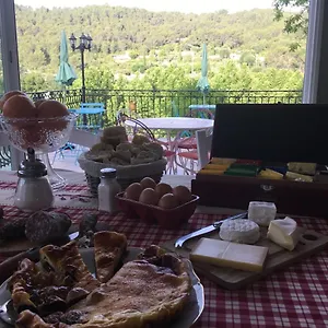 La Maison Du Bonheur Bed & Breakfast Cotignac