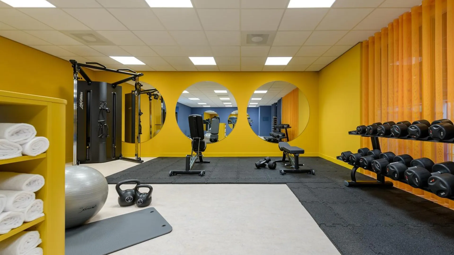 Ibis Styles Rotterdam Ahoy Hotel 4*,